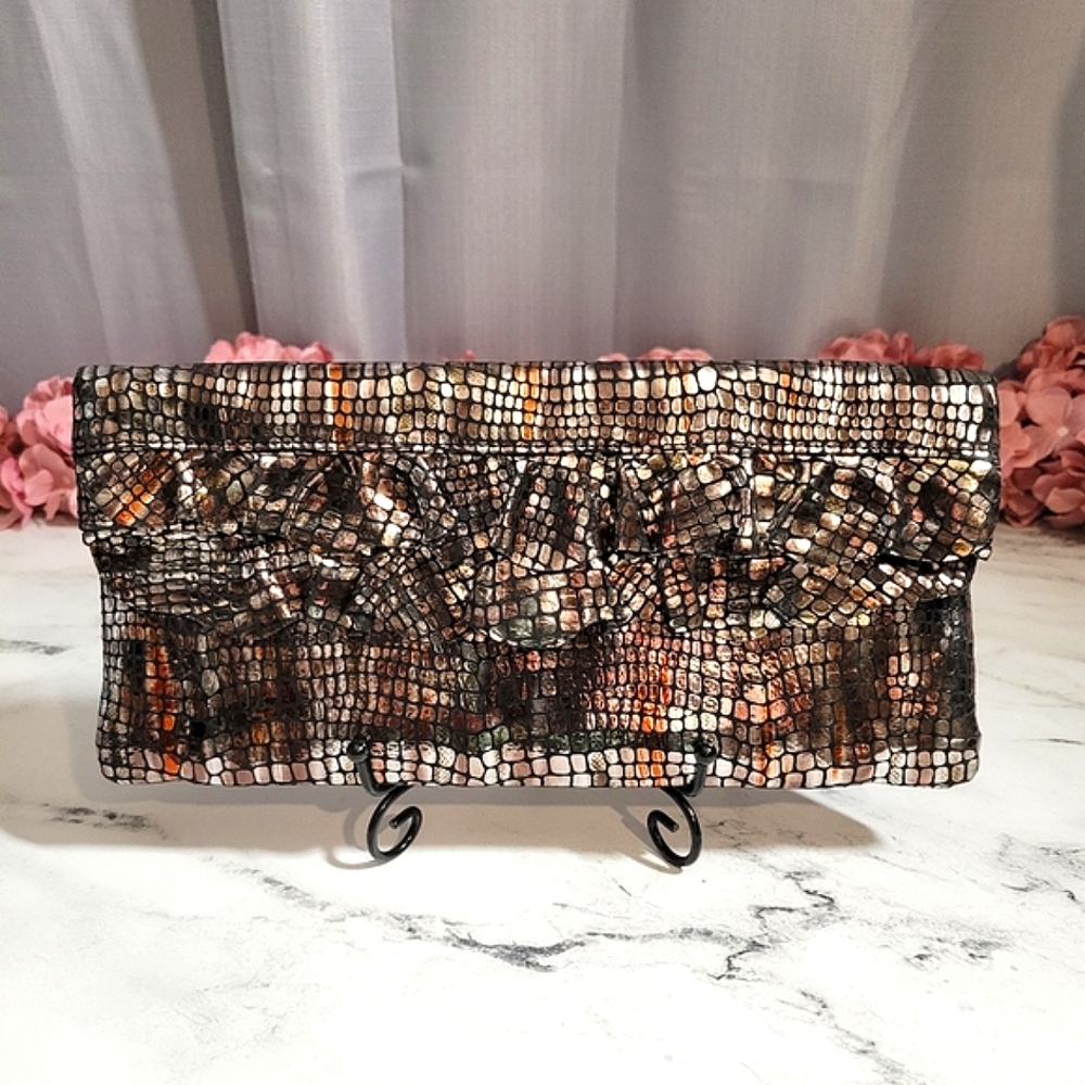 NWOT HOBO The Original Gorgeous Multi-Color Metallic Scale-Like Clutch